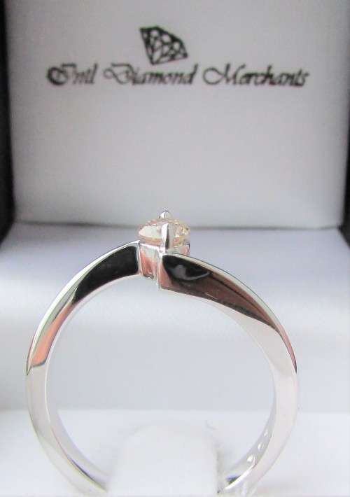 **GREAT VALUE [R23547]**DESIGNER SWIRL ROUND CUT DIAMOND [0.250ct] RING [WHITE GOLD] - BUY SAFE