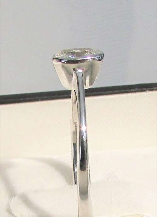 **BRIGHT SPARKLE [R22528]** OVAL CUT [0.215ct] TUBED DIAMOND RING [WHITE GOLD] - BUY SAFE