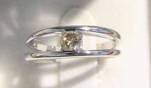 **SPLIT SHANK [R25893]** TENSION SET DESIGN ROUND CUT DIAMOND [0.240ct] RING [WHITE GOLD] - BUY SAFE