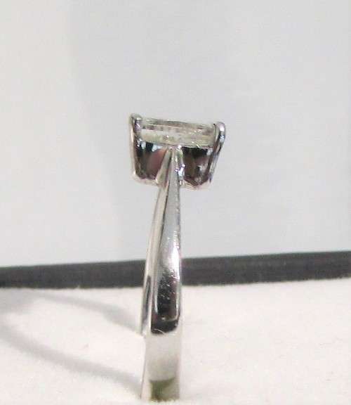 **CERTIFIED 1 PIECE ONLY [R89654]** 1ct DEAL [1.053ct] PRINCESS CUT DIAMOND RING - 18KT WHITE GOLD