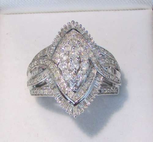 **MASSIVE DEAL [R84327]** MARQUISE SHAPED DESIGN [1.500ct] DIAMOND RING [WHITE GOLD] - BUY SAFE