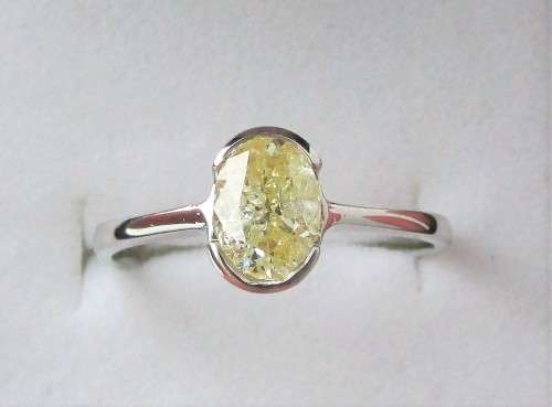 **BARGAIN BUY** FIERY OVAL [1.010ct] DIAMOND SOLITAIRE RING [WHITE GOLD] - BUY SAFE