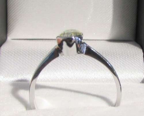 **BARGAIN BUY** FIERY OVAL [1.010ct] DIAMOND SOLITAIRE RING [WHITE GOLD] - BUY SAFE