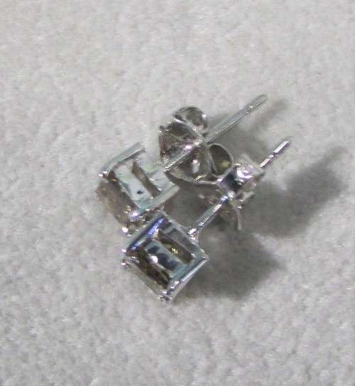 **BARGAIN BUY** CLEARANCE DEAL | 0.480ct | PRINCESS CUT EARRINGS | WHITE GOLD - BUY SAFE