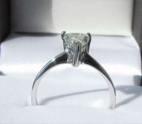 **BARGAIN BUY** OUR FAMOUS 1CT PEAR CUT DIAMOND SOLITAIRE RING [1.010ct]  WHITE GOLD - BUY SAFE