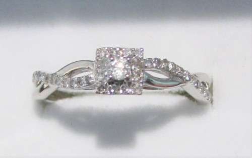 **TWIST DESIGN [R27451]** ROUND CUT [0.300ct] DIAMOND RING [WHITE GOLD] - **SEE VIDEO**