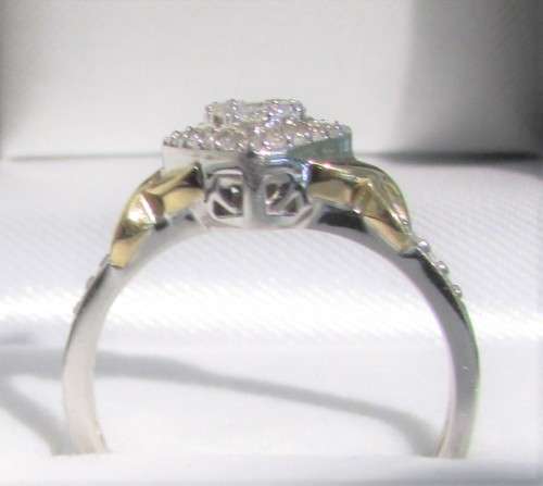 **TWIST DESIGN [R27451]** ROUND CUT [0.300ct] DIAMOND RING [TWO TONE GOLD] - BUY SAFE