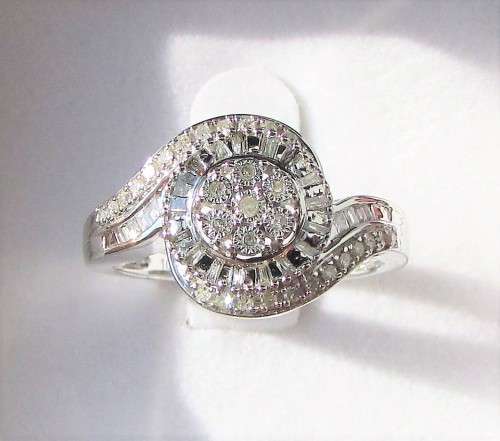 **SUPER DEAL [R30091]** HIGH QUALITY [0.650ct] DIAMOND RING [WHITE GOLD] - BUY SAFE