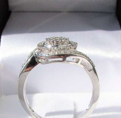 **SUPER DEAL [R30091]** HIGH QUALITY [0.650ct] DIAMOND RING [WHITE GOLD] - BUY SAFE