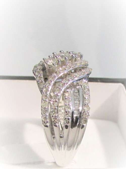 **BRILLIANT BUY [R51042]** TRILOGY DESIGN [1.100ct] DIAMOND RING [WHITE GOLD] - BUY SAFE