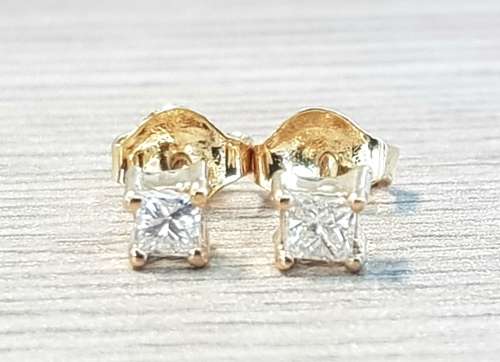 **BARGAIN BUY** CLEARANCE DEAL [0.260ct] PRINCESS CUT EARRINGS [YELLOW GOLD] - BUY SAFE