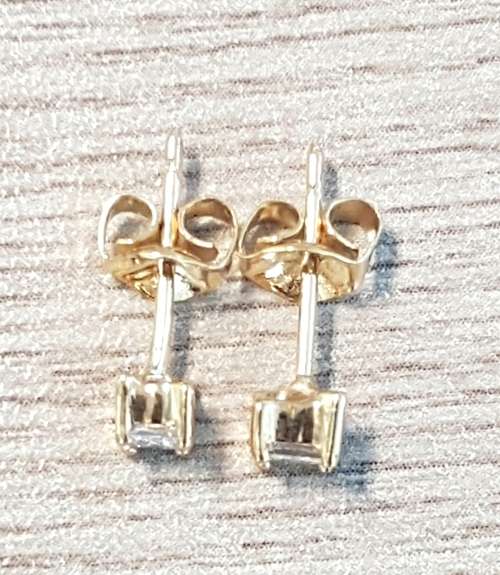 **BARGAIN BUY** CLEARANCE DEAL [0.260ct] PRINCESS CUT EARRINGS [YELLOW GOLD] - BUY SAFE