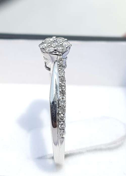 **7 DIAMOND DESIGN | R28639** CROSSOVER | 0.400ct | DIAMOND RING | WHITE GOLD - BUY SAFE