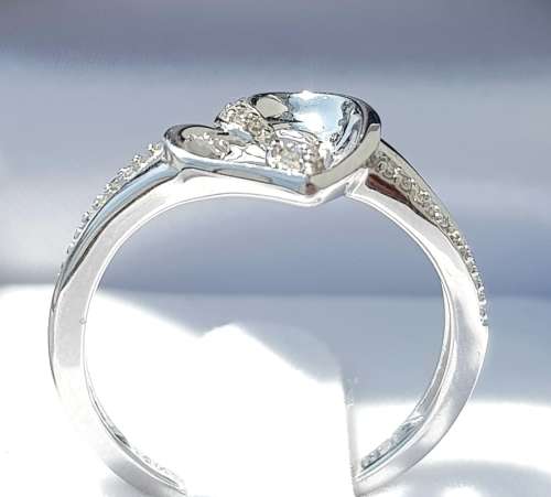 **ULTRA SPARKLY | R25412** HEART DESIGN | 0.256ct | DIAMOND RING | WHITE GOLD - BUY SAFE