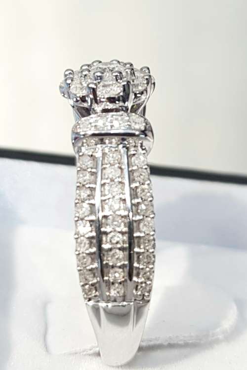 **FANTASTIC OFFER | R58632** ROUND CUT CLUSTER | 1.150ct | DIAMOND RING | WHITE GOLD - BUY SAFE
