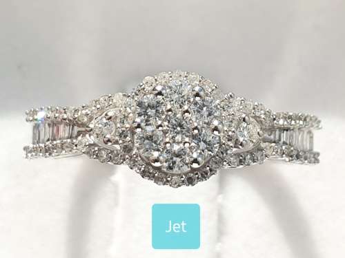 **STUNNING DESIGN | R44632** ROUND / BAGUETTE CUT | 0.800ct | DIAMOND RING | WHITE GOLD - BUY SAFE