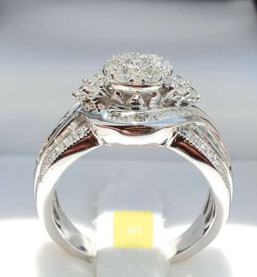 **SUPER OFFER | R74185** SWIRL DESIGN | 1.350ct | ROUND/BAGUETTE DIAMOND RING |WHITE GOLD - BUY SAFE