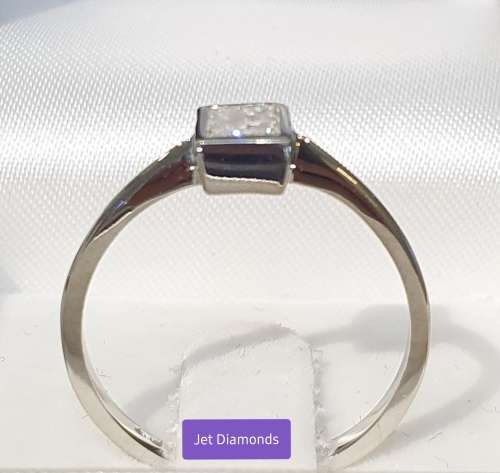 **BARGAIN BUY** PRINCESS CUT | 0.420ct | DIAMOND SOLITAIRE RING | WHITE GOLD - BUY SAFE