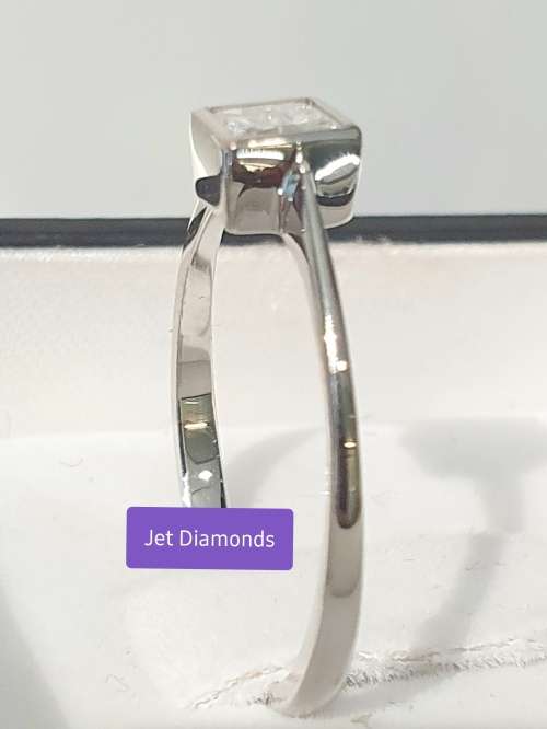 **BARGAIN BUY** PRINCESS CUT | 0.420ct | DIAMOND SOLITAIRE RING | WHITE GOLD - BUY SAFE
