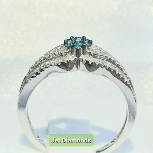 **ONCE-OFF PIECE | R37262** BLUE CENTRE | 0.650ct | DIAMOND RING | WHITE GOLD - BUY SAFE