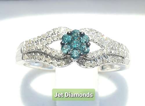 **ONCE-OFF PIECE | R37262** BLUE CENTRE | 0.650ct | DIAMOND RING | WHITE GOLD - BUY SAFE