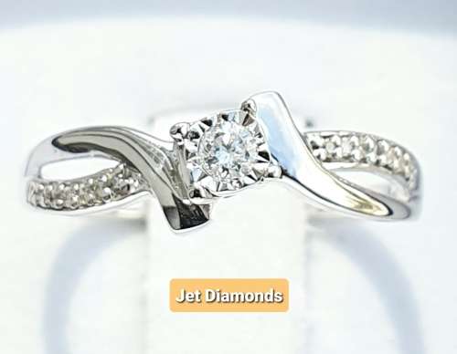 **TWIST DESIGN | R20639** DESIGNER | 0.225ct | ROUND CUT DIAMOND RING | WHITE GOLD - BUY SAFE