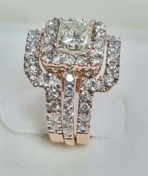 **CERTIFIED | R85634** PRINCESS CUT  | 0.673ct | DESIGNER DIAMOND TRIPSET| 18KT ROSE GOLD - BUY SAFE