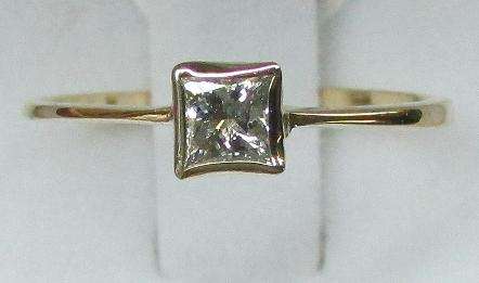 **CRAZY DEAL [R23246]** DESIGNER PRINCESS CUT DIAMOND [0.350ct] RING [YELLOW GOLD] - BUY SAFE