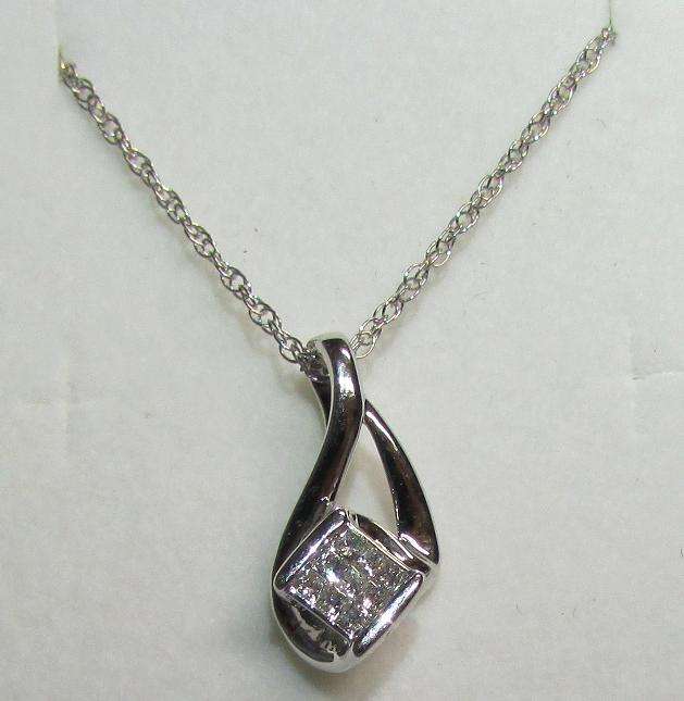 **TRENDY DESIGN [R29257]** DIAMOND PENDANT + CHAIN! [0.250ct] PRINCESS CUT [WHITE GOLD] - BUY SAFE