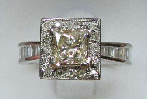**MASSIVE [R76418]** PRINCESS DIAMOND [1.675ct] RING [1CT CENTRE] WHITE GOLD - BUY SAFE