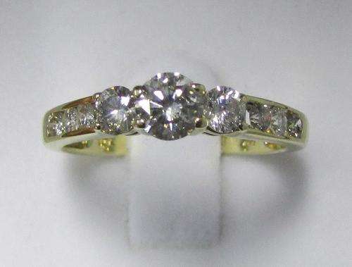 **SPARKLY [R44528]** HIGH QUALITY [1.050ct] DIAMOND RING [2.275g] SOLID YELLOW GOLD - BUY SAFE