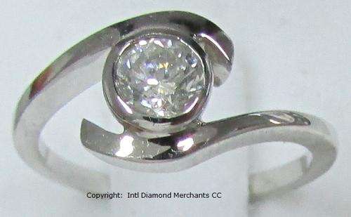 **GREAT VALUE [R27203]** DESIGNER TWIST ROUND CUT DIAMOND [0.401ct] RING [WHITE GOLD] - BUY SAFE