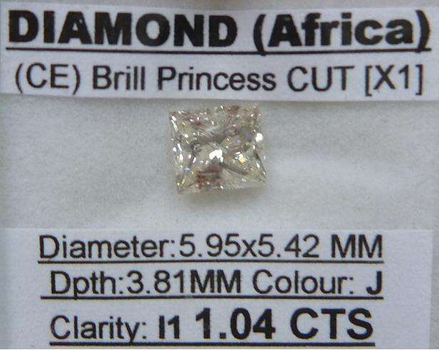 **VERY FIERY**  [1.040CT] GORGEOUS PRINCESS CUT DIAMOND - BUY SAFE**