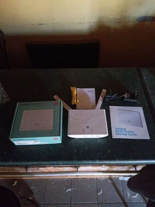 Huawei B315 LTE Router - White