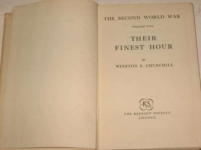 THE SECOND WORLD WAR: VOLUME TWO: THEIR FINEST HOUR BY WINSTON S. CHURCHILL *HALF PRICE CHRISTMAS CL