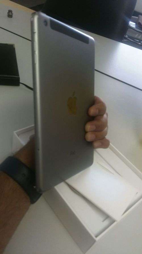 IPAD MINI WITH RETINA DISPLAY - 128GB - 4G & WIFI