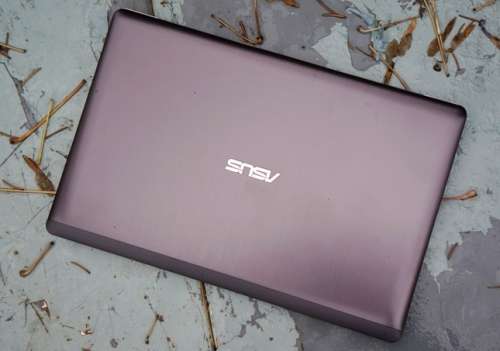 ASUS VIVOBOOK X202E - TOUCHSCREEN - 11.6" - 500GB HARD DRIVE