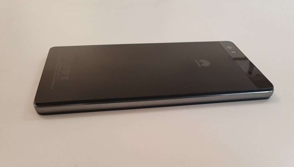 HUAWEI P8 LITE