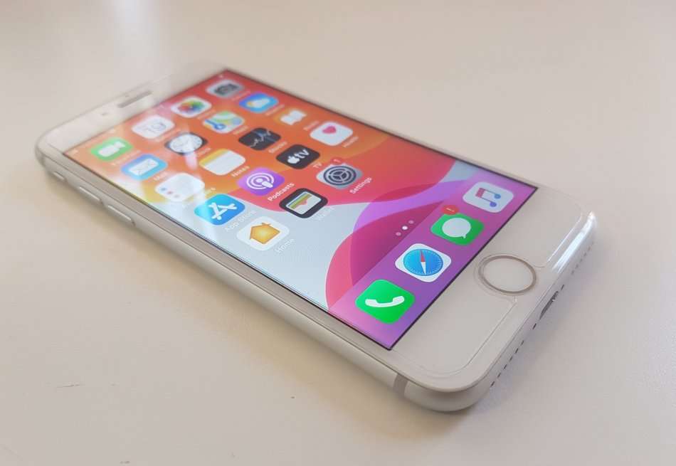 APPLE IPHONE 7 32GB - SILVER