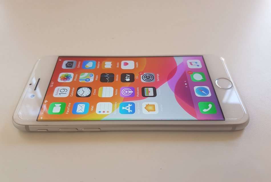 APPLE IPHONE 7 32GB - SILVER