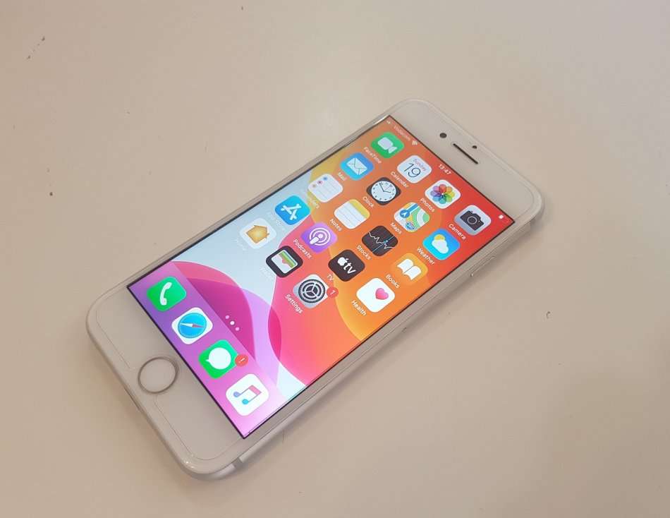 APPLE IPHONE 7 32GB - SILVER