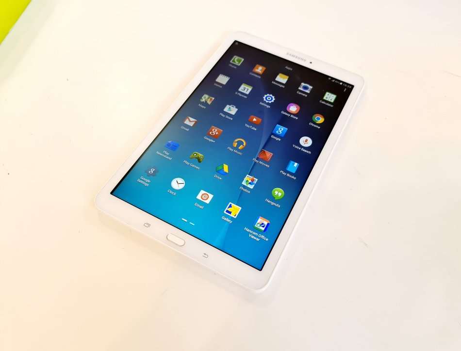 SAMSUNG GALAXY TAB E - 9.6" - WIFI & 3G - WHITE
