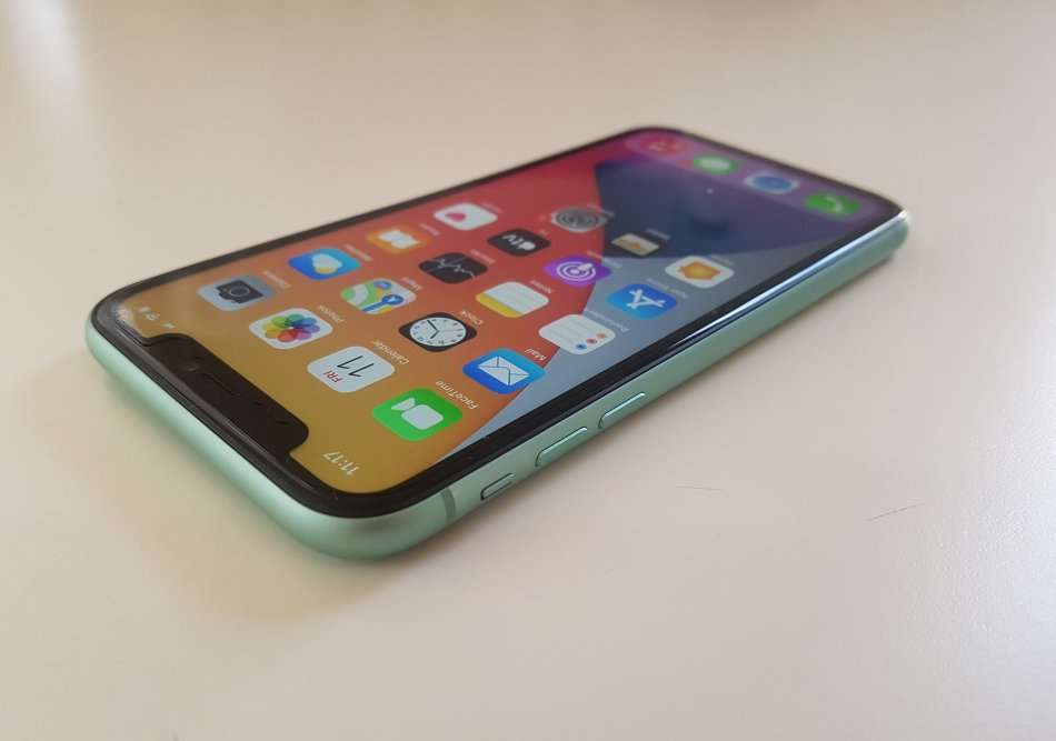 IPHONE 11 64GB - GREEN