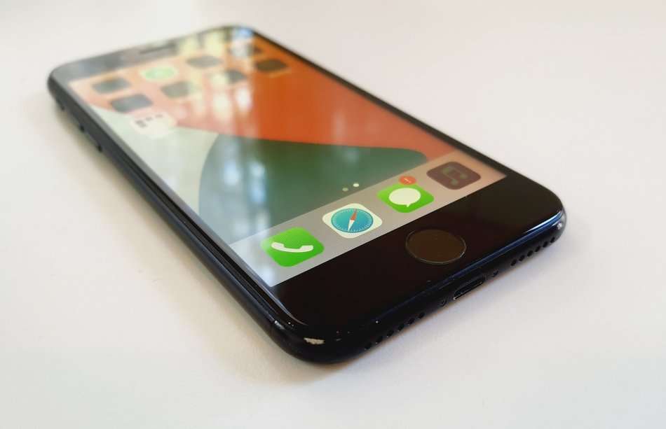 APPLE IPHONE SE 2020 - BLACK - 128GB