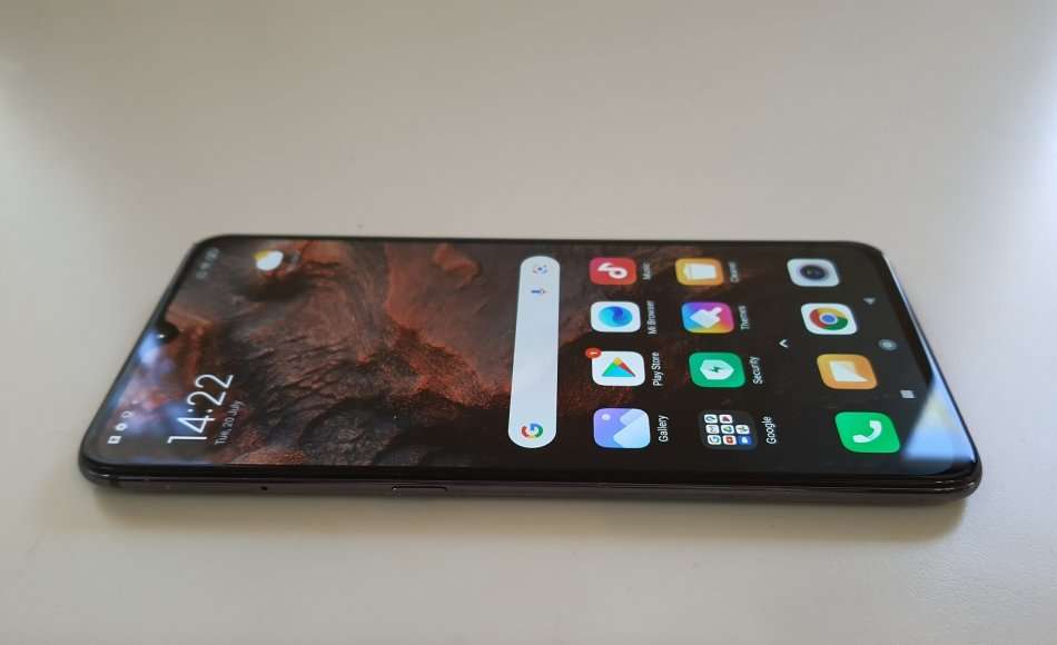 XIAOMI MI 9 - 128GB - DUAL SIM - 48MP CAMERA - BACK GLASS CRACKED