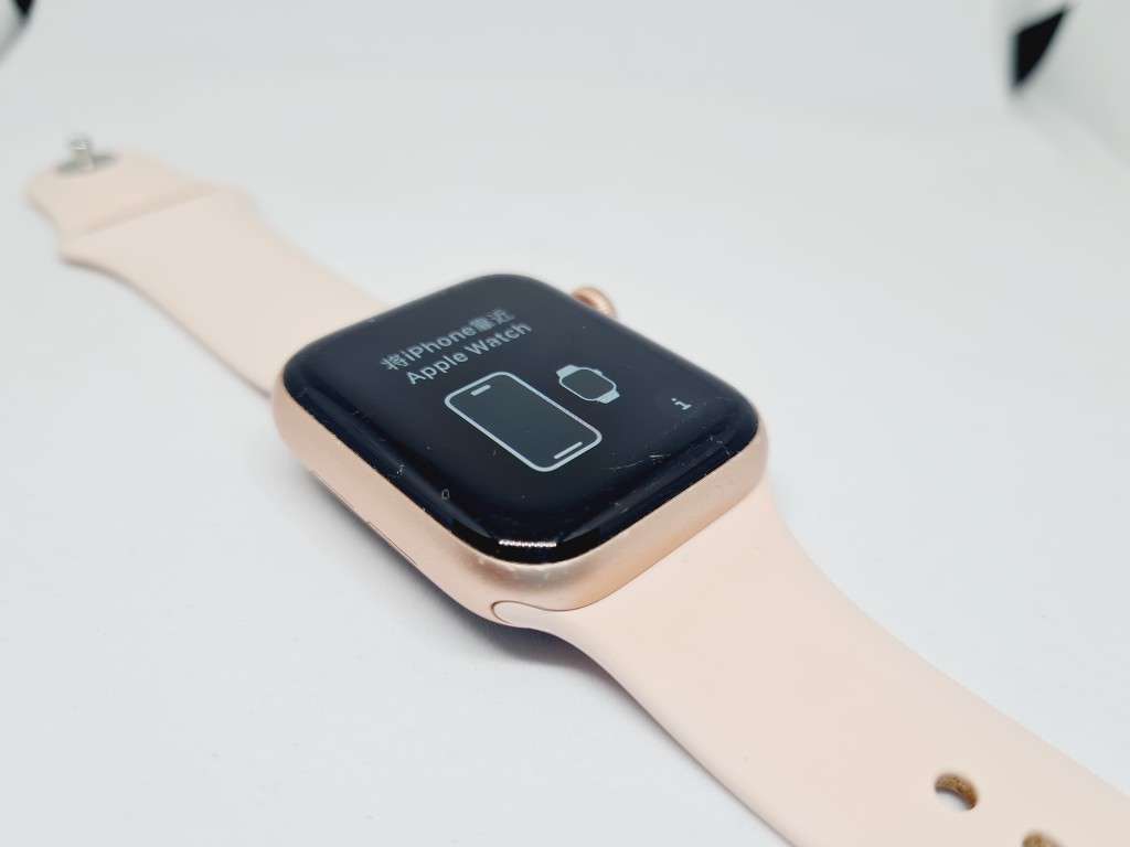 APPLE WATCH SERIES 5 - 40MM - GOLD ALUMINIUM