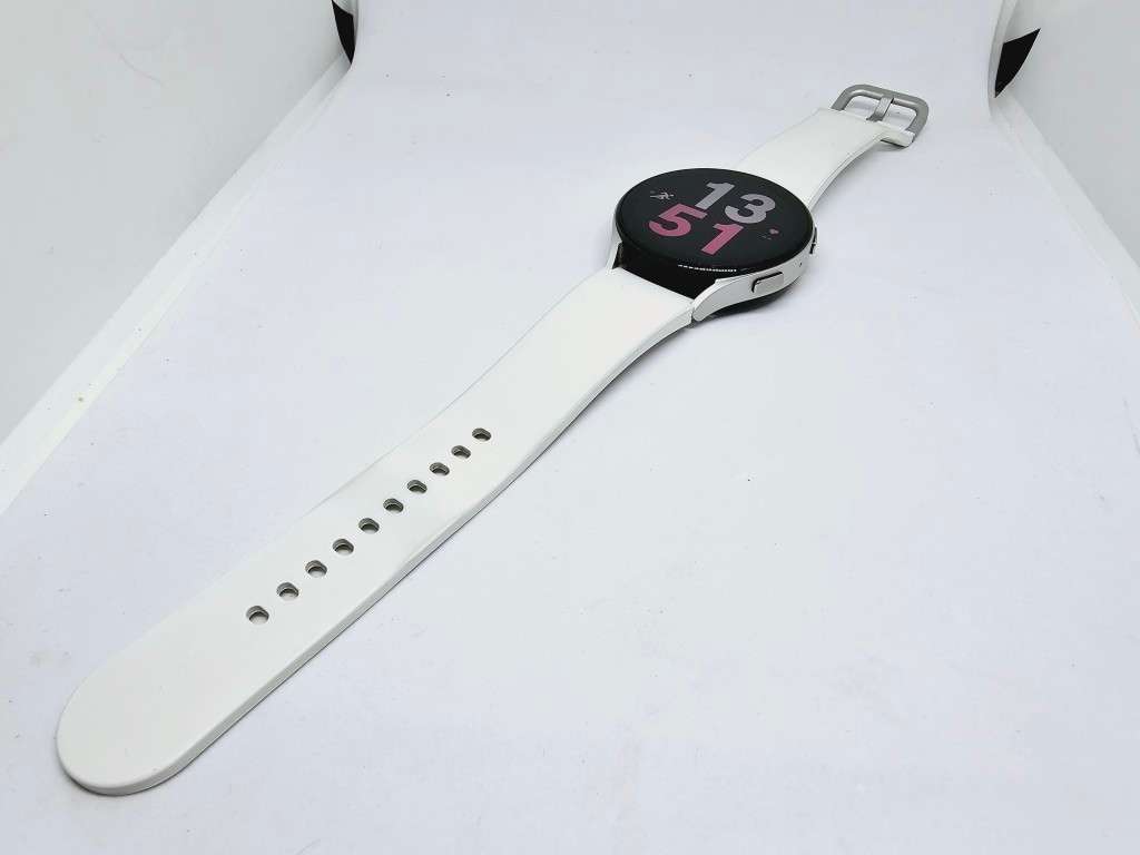 Samsung Galaxy Watch 5 - 44mm - SILVER