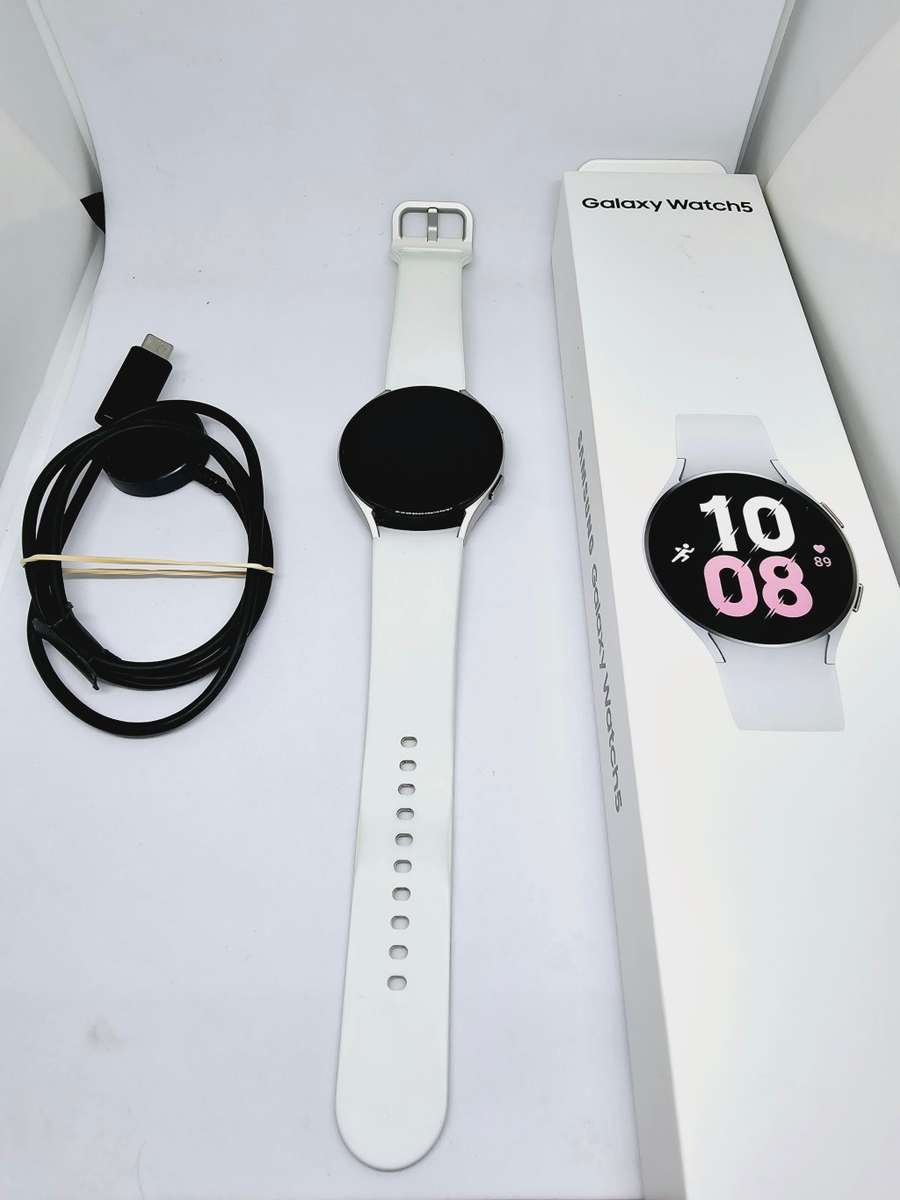 Samsung Galaxy Watch 5 - 44mm - SILVER