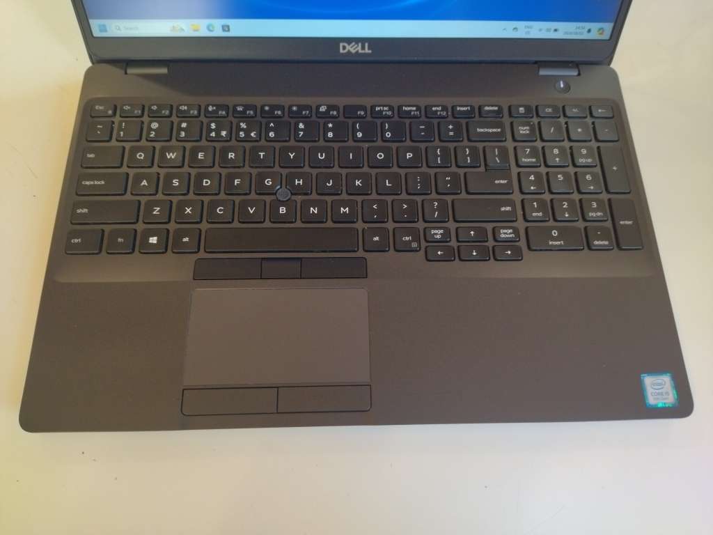 DELL LATITUDE 5500 - INTEL CORE I5 8TH GEN - 512GB SSD - 16GB RAM