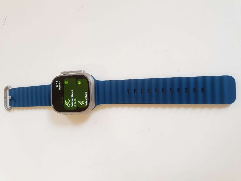 APPLE WATCH ULTRA 2 - 49MM - GPS + CELLULAR - TITANIUM WITH BLUE OCEAN BAND